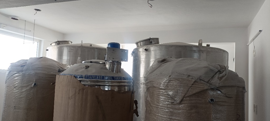 Stainless Steel Tanks